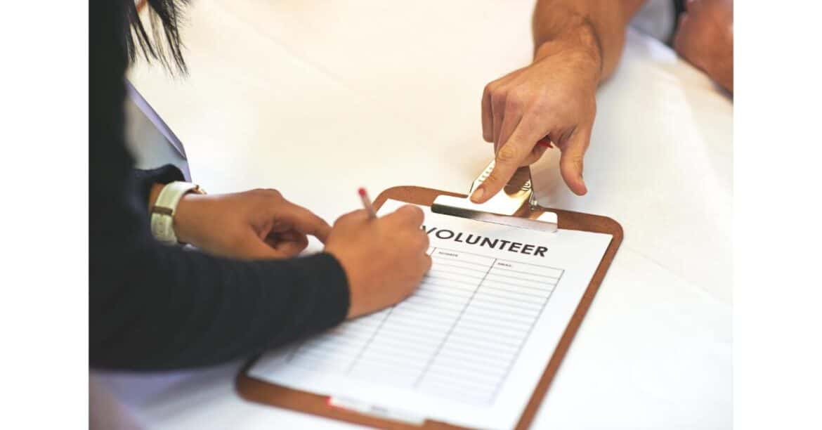 4 Reasons Volunteering Within the Church is Crucial