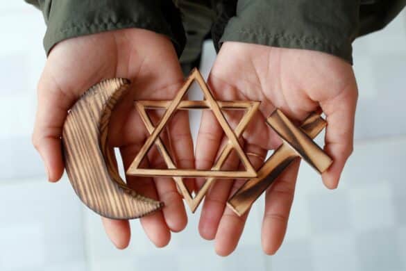 Do Christians, Jews, and Muslims Worship the Same God?